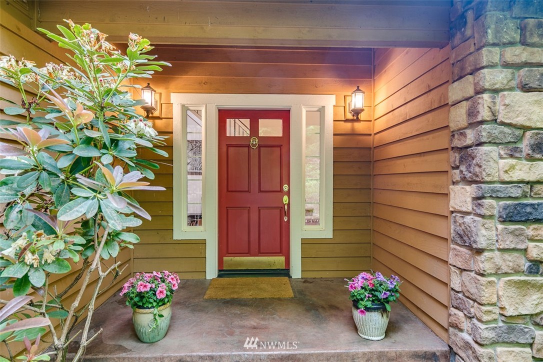 6401 Haley Loop Road Northeast Bainbridge Island, WA 98110 - Photo 3 of 25
