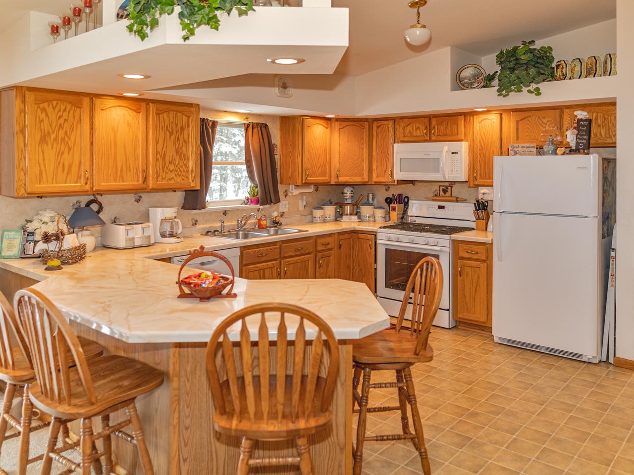 5614 Lake End Road Rhinelander, WI 54501 - Photo 8 of 28 Gallery Image 8