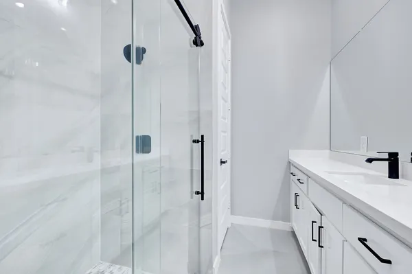 $2,500 | 90 Burress Street, Unit B, Houston, TX 77022