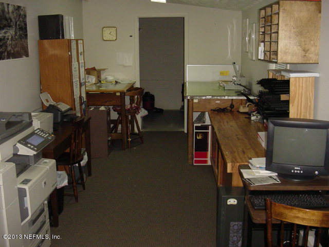 3798 Old Jennings Road Middleburg, FL 32068 - Photo 9 of 14 Workroom1