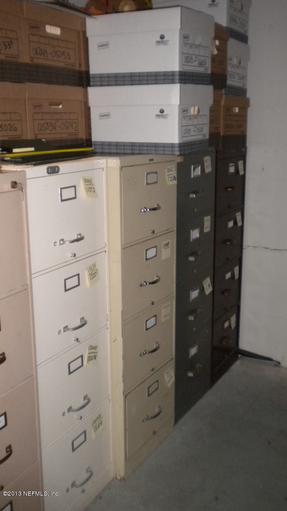 3798 Old Jennings Road Middleburg, FL 32068 - Photo 10 of 14 Storage1