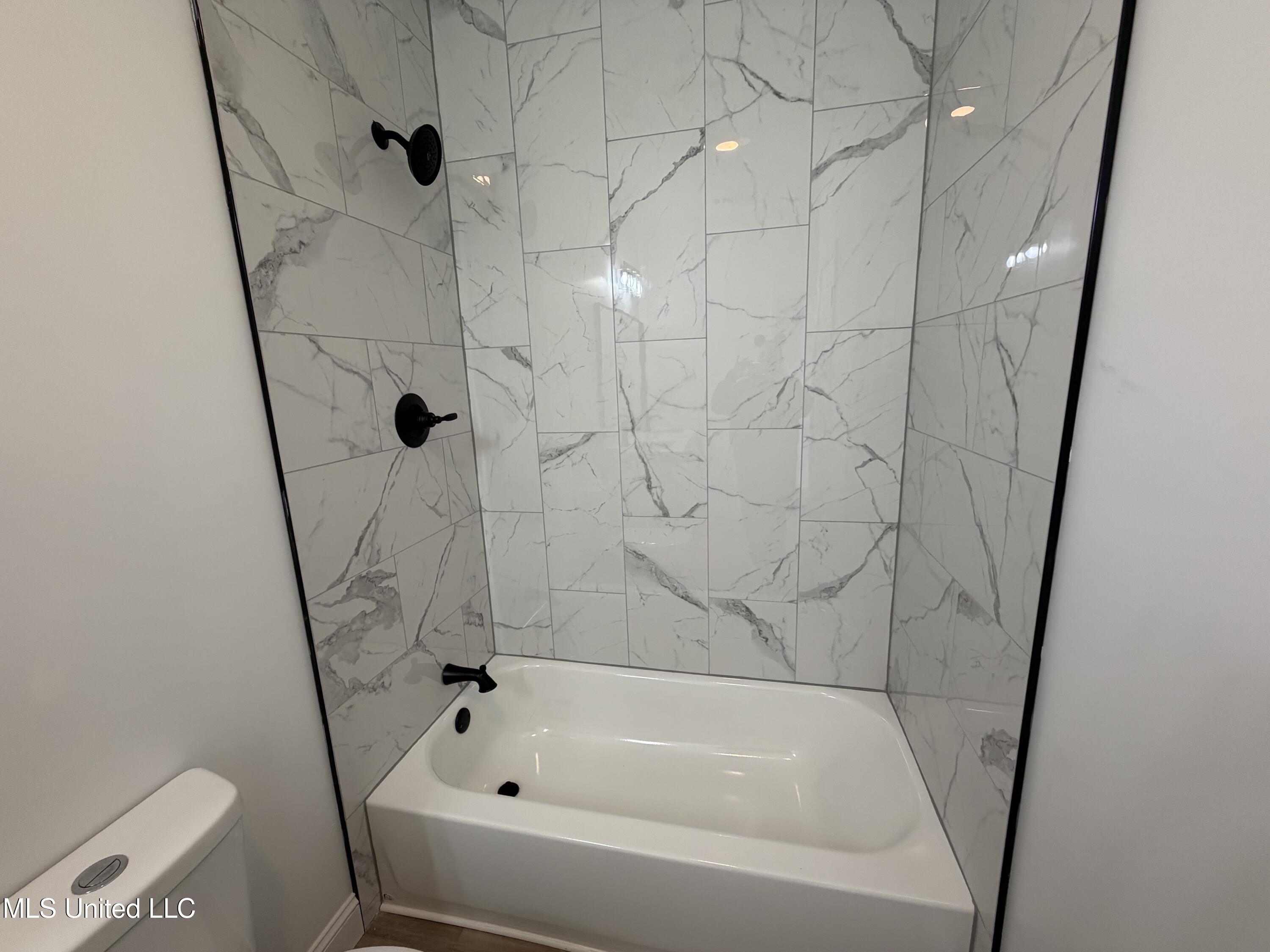 800 12th Street Pascagoula, MS 39567 - Photo 21 of 32 IMG_4417