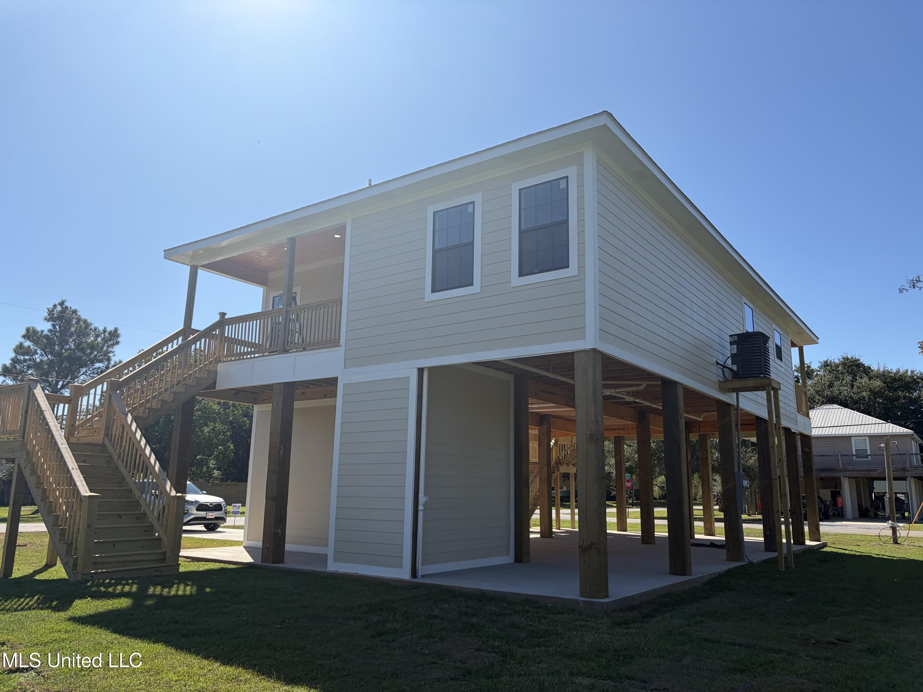 800 12th Street Pascagoula, MS 39567 - Photo 6 of 32 IMG_4140