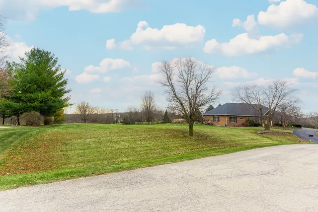 $105,000 | 801 Carolyn Court, Elburn, IL 60119