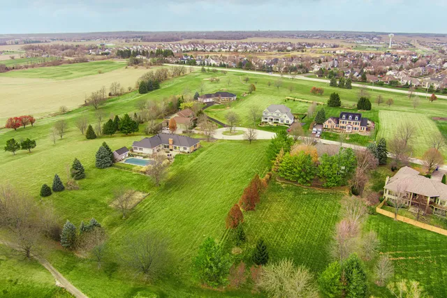 $105,000 | 801 Carolyn Court, Elburn, IL 60119