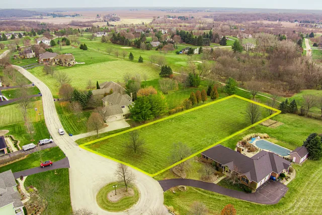 $105,000 | 801 Carolyn Court, Elburn, IL 60119