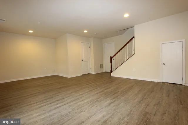 $3,350 | 325 Hersden Lane, Arnold, MD 21012