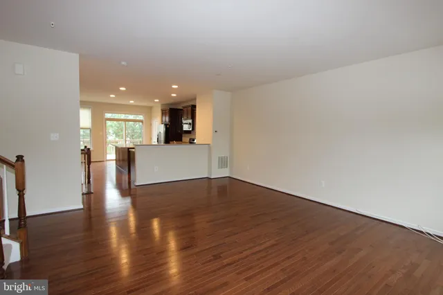 $3,350 | 325 Hersden Lane, Arnold, MD 21012