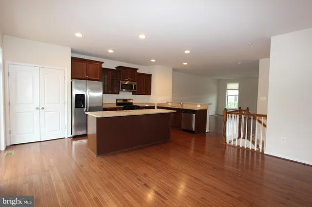 $3,350 | 325 Hersden Lane, Arnold, MD 21012