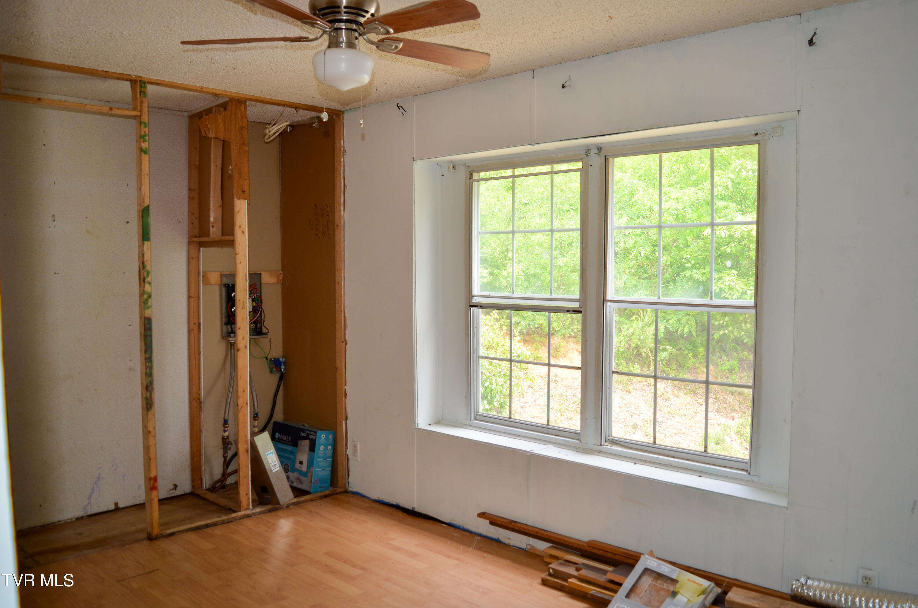 124 Browning Road Telford, TN 37690 - Photo 10 of 31 DSC_6190