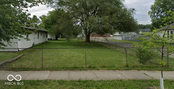 $35,000 | 901 North Pershing Avenue, Indianapolis, IN 46222