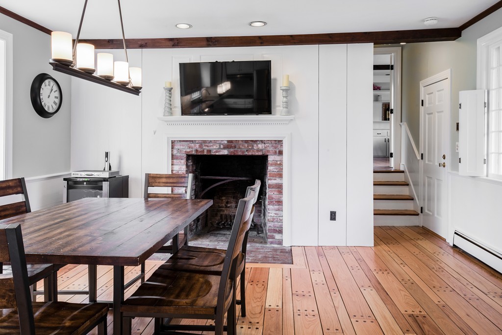 18 Suffolk Road Sudbury, MA 01776 - Photo 8 of 30 Gallery Image 8