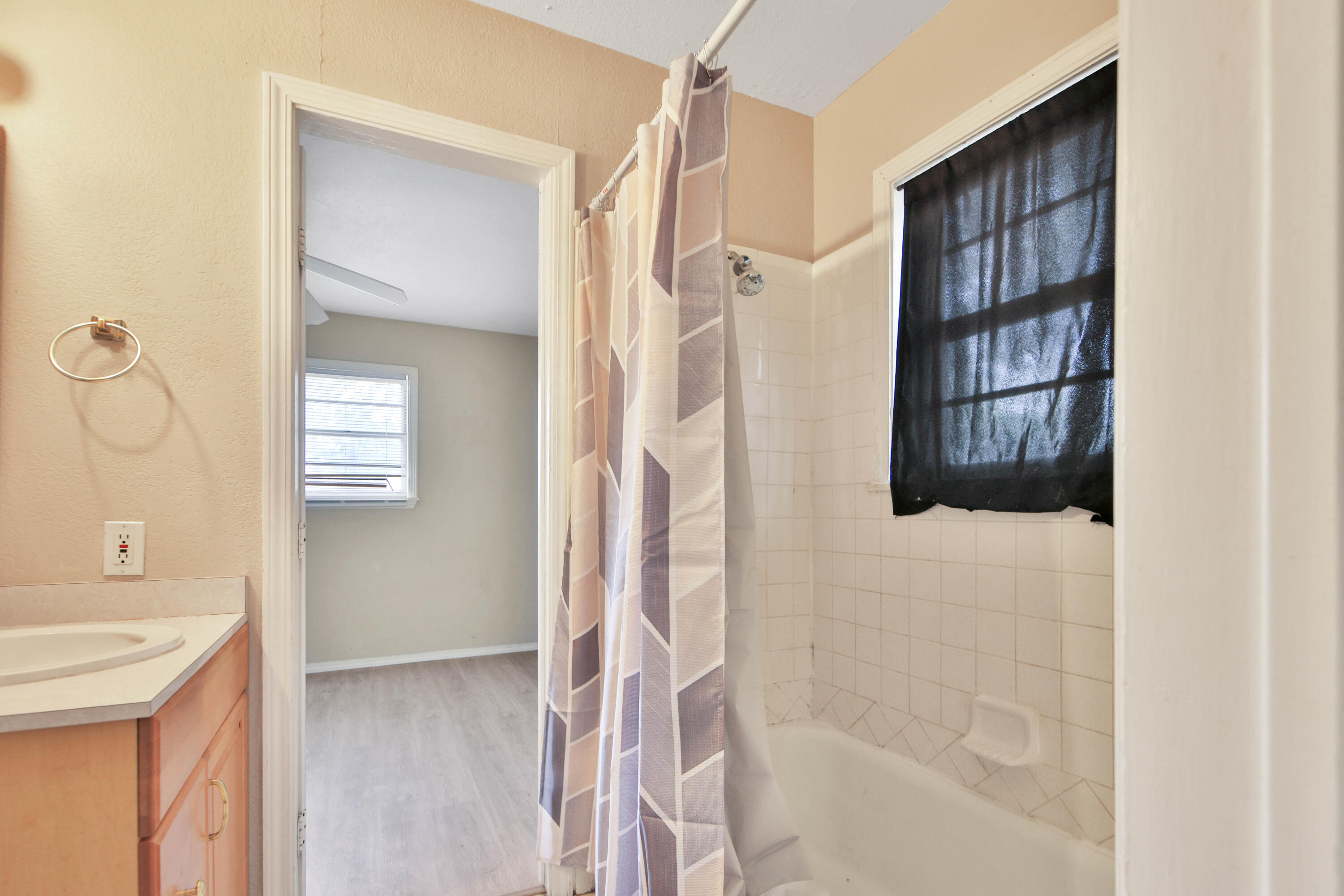 2810 42nd Street Lubbock, TX 79413 - Photo 23 of 39 IMG_0035