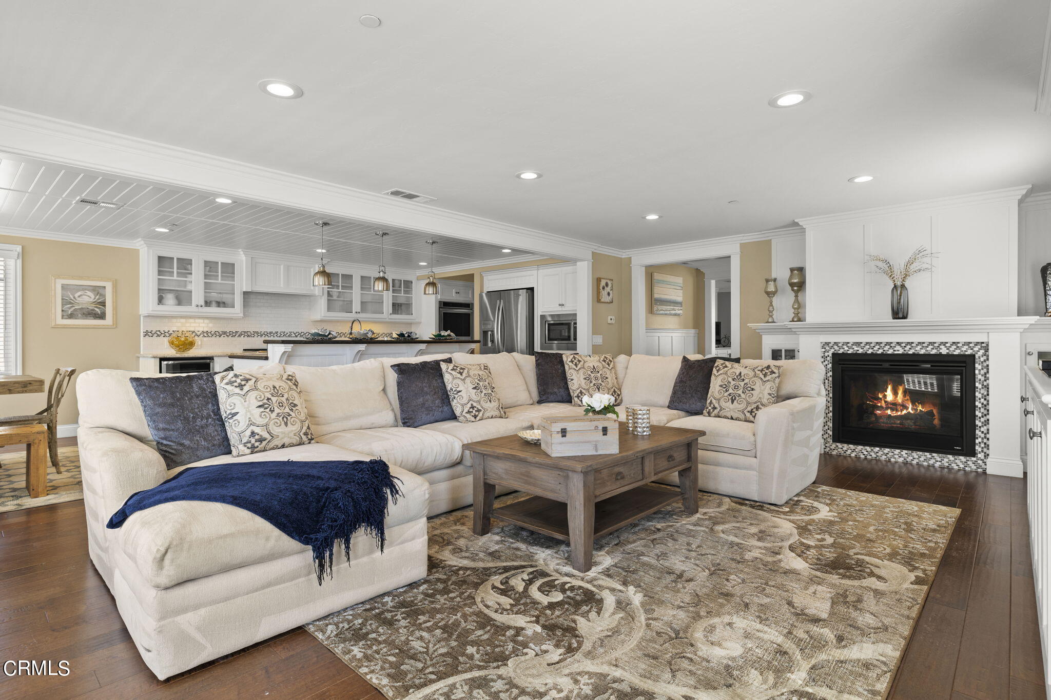 3624 Ocean Drive Oxnard, CA 93035 - Photo 5 of 69 Family Room