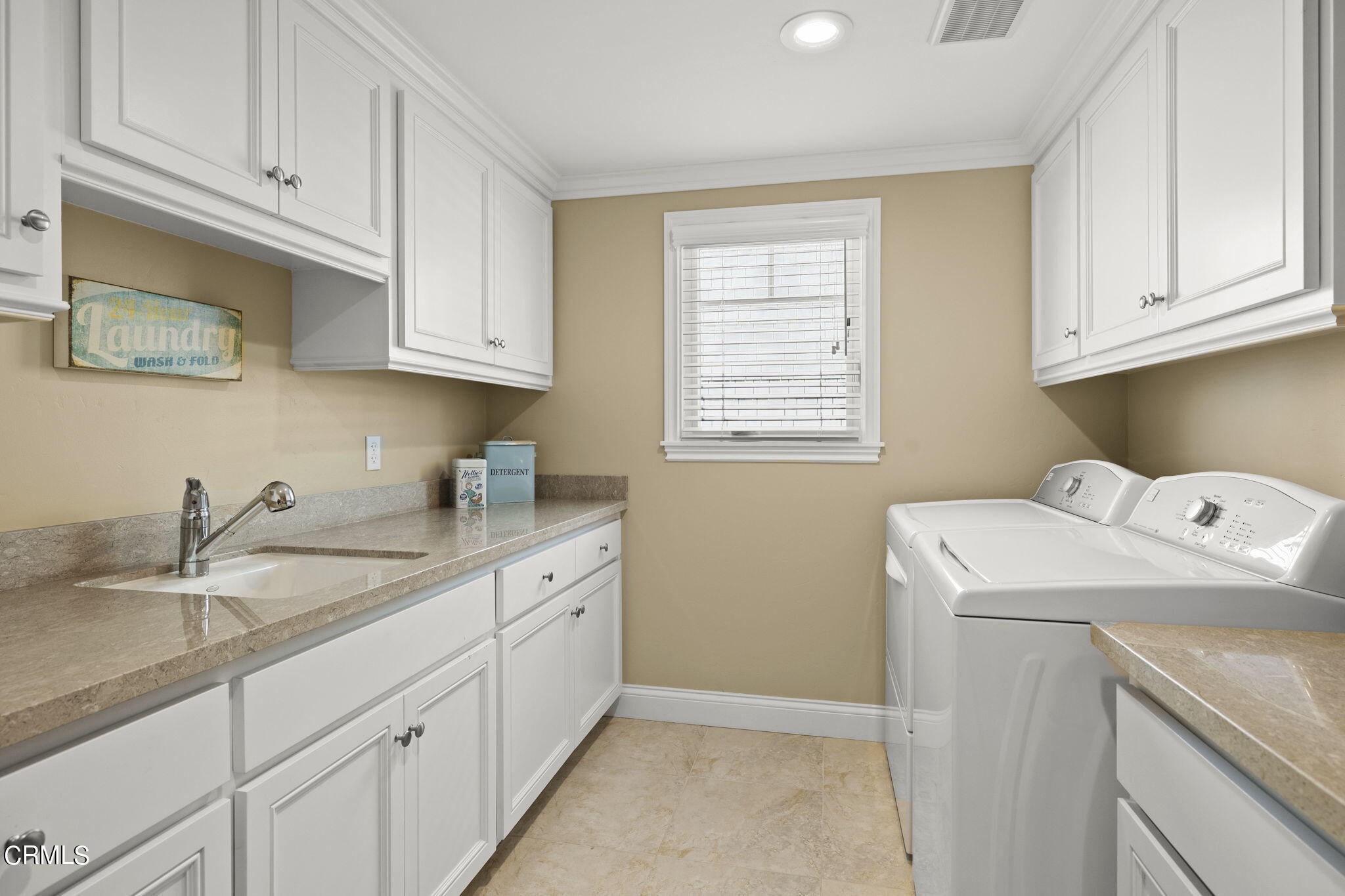 3624 Ocean Drive Oxnard, CA 93035 - Photo 51 of 69 Laundry Room