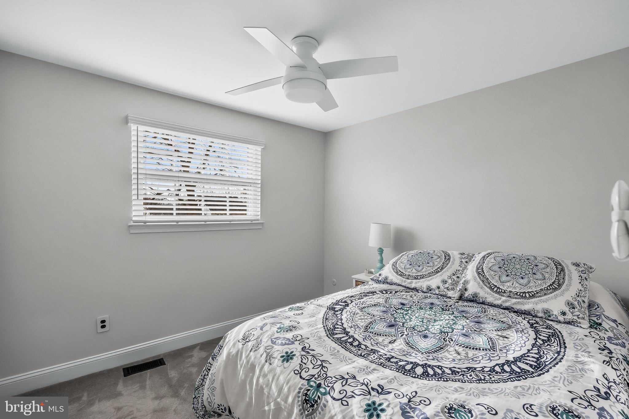 207 Farmington Road Delran, NJ 08075 - Photo 25 of 30 a view of a livingroom with furniture