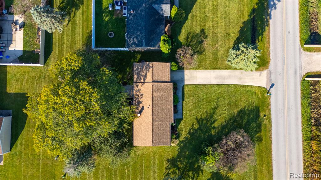 578 Newport Road Carleton, MI 48117 - Photo 3 of 38