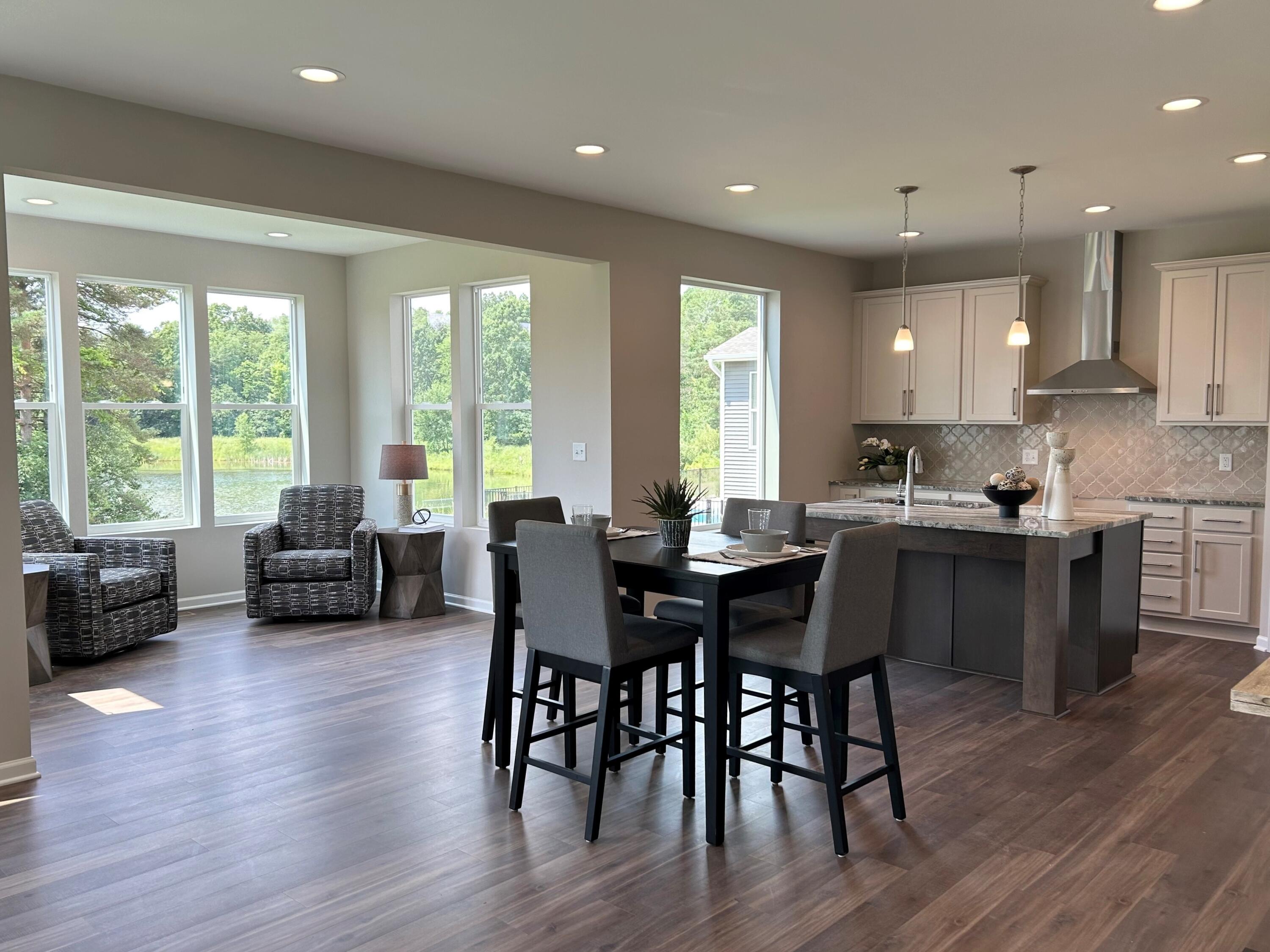 2924 Sheridan Circle, Unit 57 Jackson, MI 49201 - Photo 9 of 27 living area