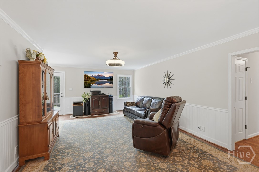 1066 Oak Road Southwest Lilburn, GA 30047 - Photo 10 of 49 Gallery Image 10