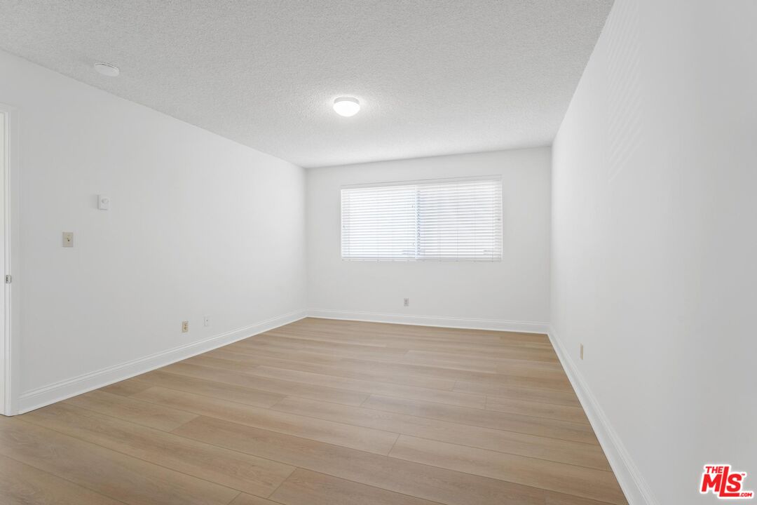 930 3rd Street, Unit 107 Santa Monica, CA 90403 - Photo 11 of 26
