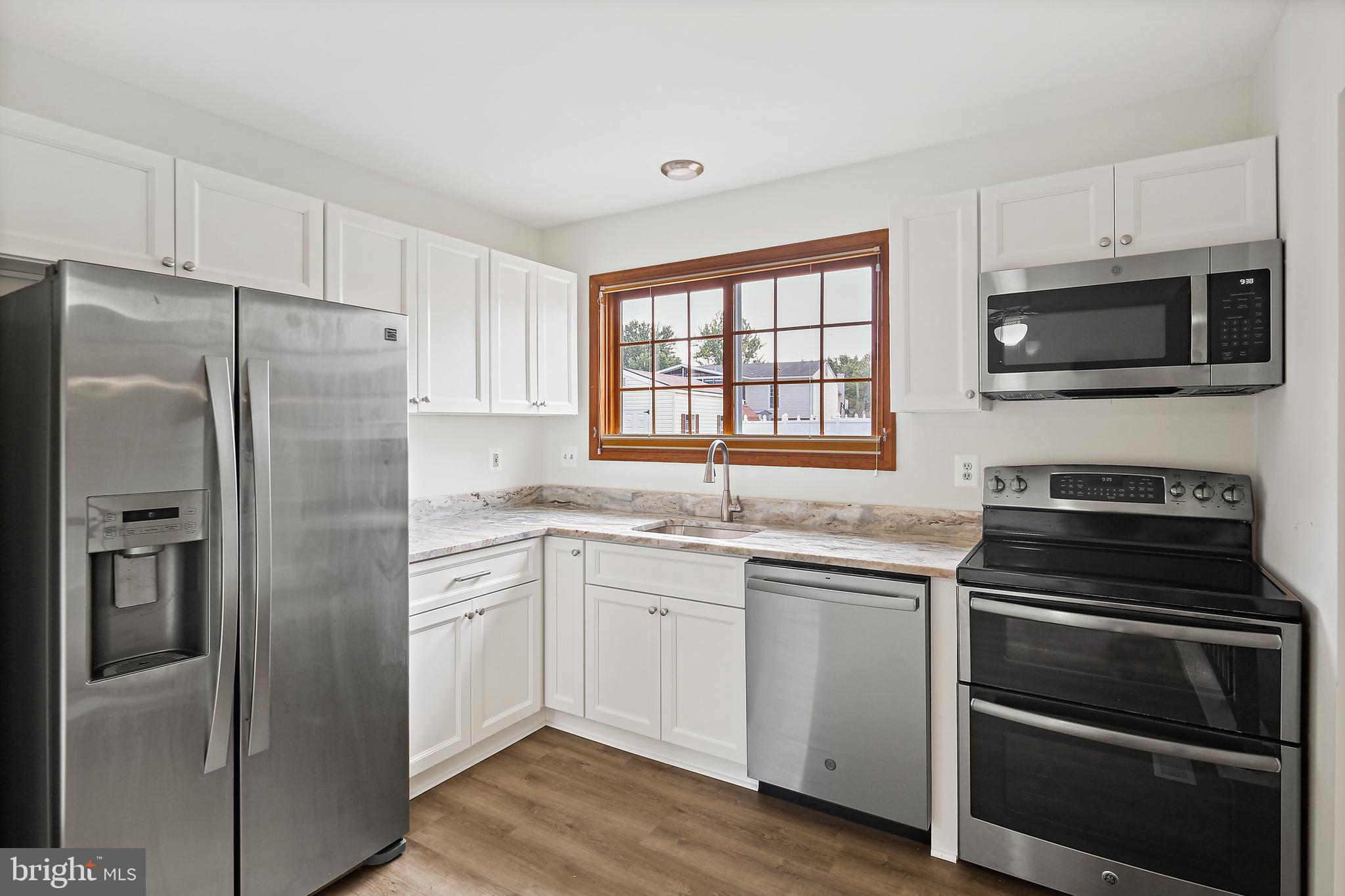 7103 Olivia Road Middle River, MD 21220 - Photo 15 of 31 Granite/SS Appliances