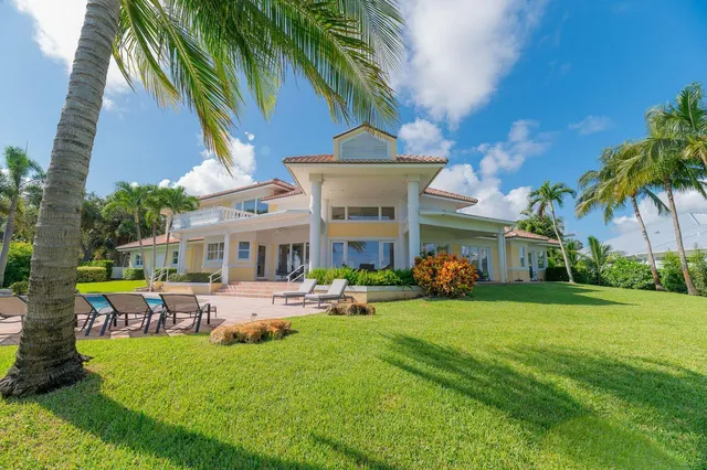 $22,500 | 901 Southeast Riverside Drive, Stuart, FL 34994