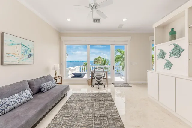 $22,500 | 901 Southeast Riverside Drive, Stuart, FL 34994