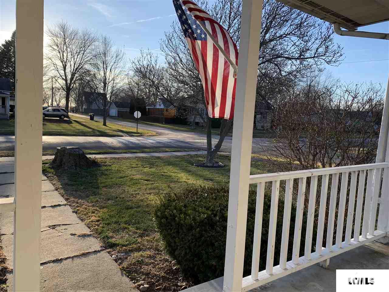 702 Decatur Street Lincoln, IL 62656 - Photo 12 of 20 Gallery Image 12