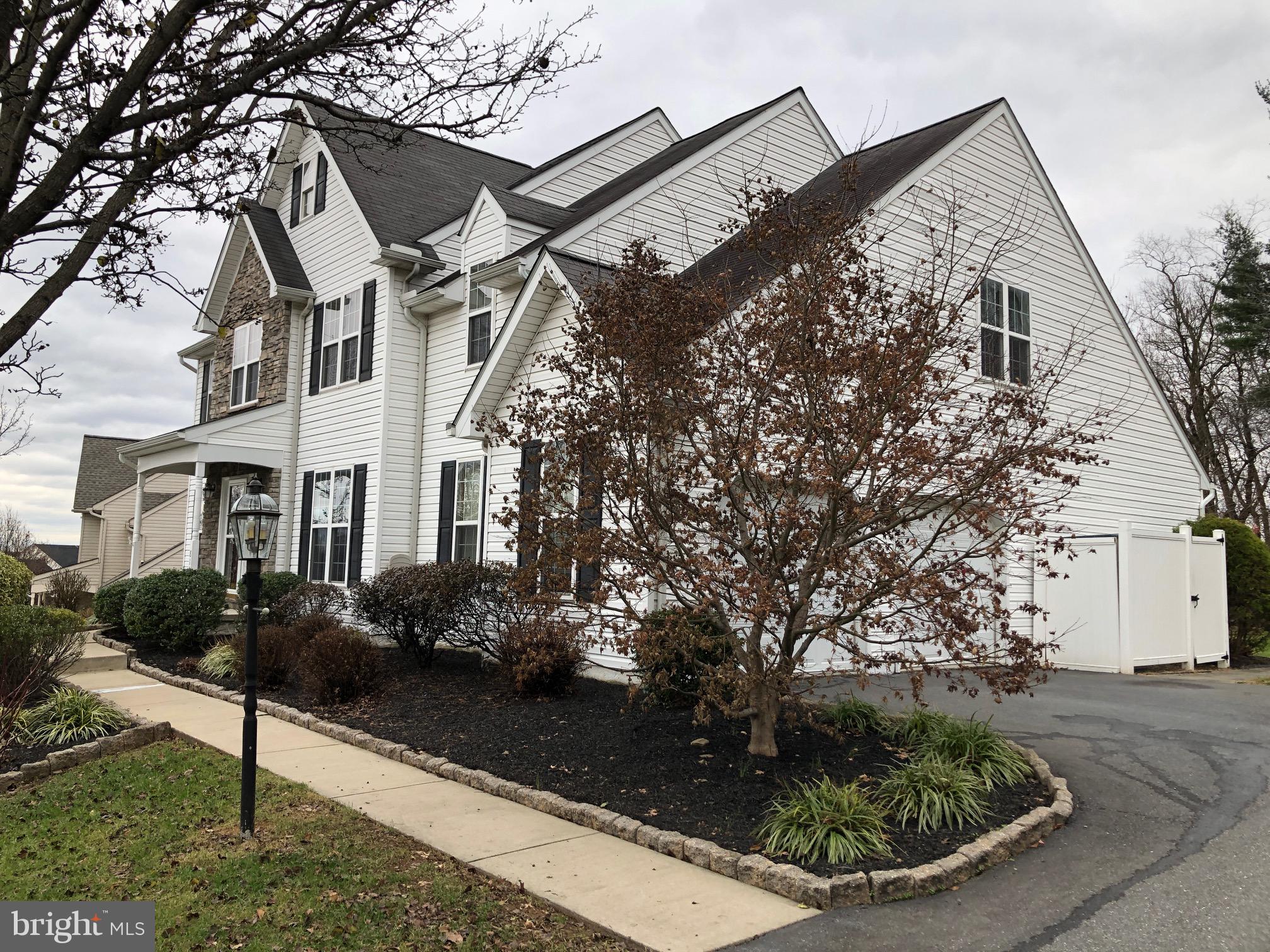 814 Sylvan Road Lancaster, PA 17601 - Photo 4 of 34 Gallery Image 4