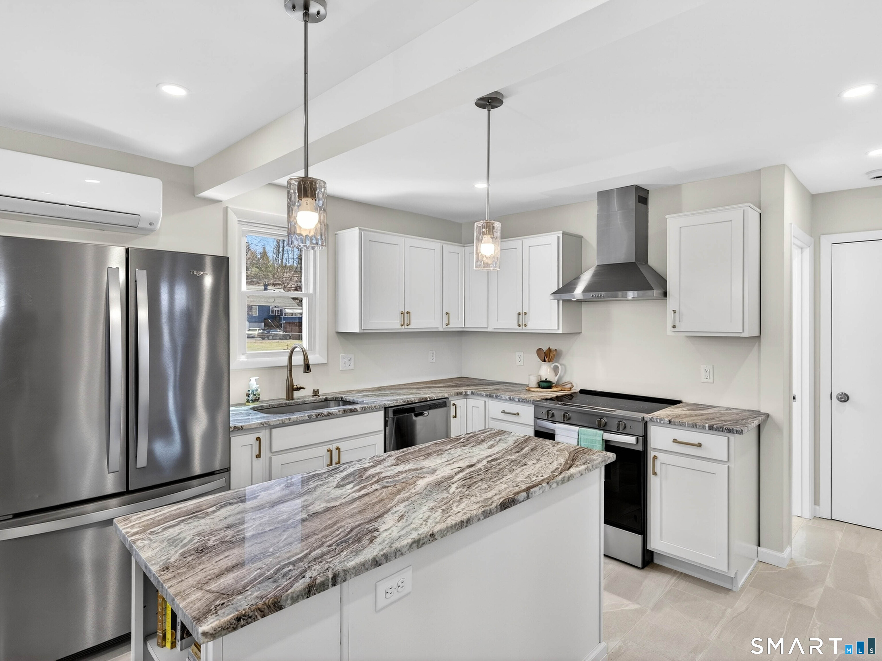 24 Grove Avenue Wolcott, CT 06716 - Photo 11 of 38