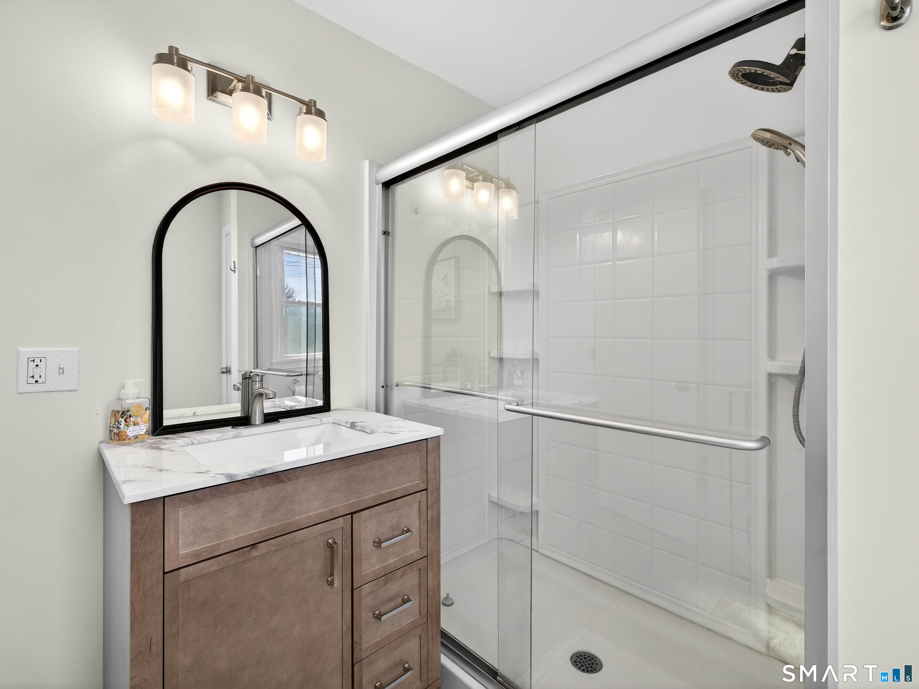 24 Grove Avenue Wolcott, CT 06716 - Photo 25 of 38