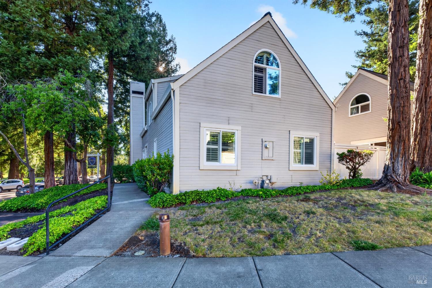 2757 Lakeview Drive Santa Rosa, CA 95405 - Photo 40 of 54 a front view of a house with garden