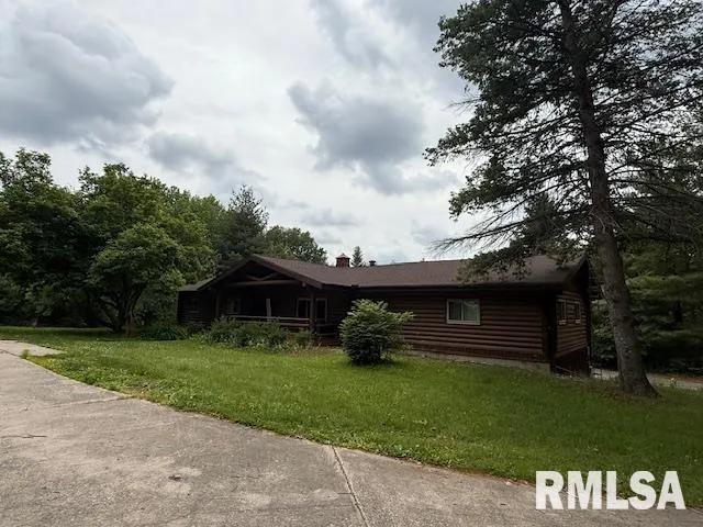 $360,000 | 1 Marty Lane, Macomb, IL 61455