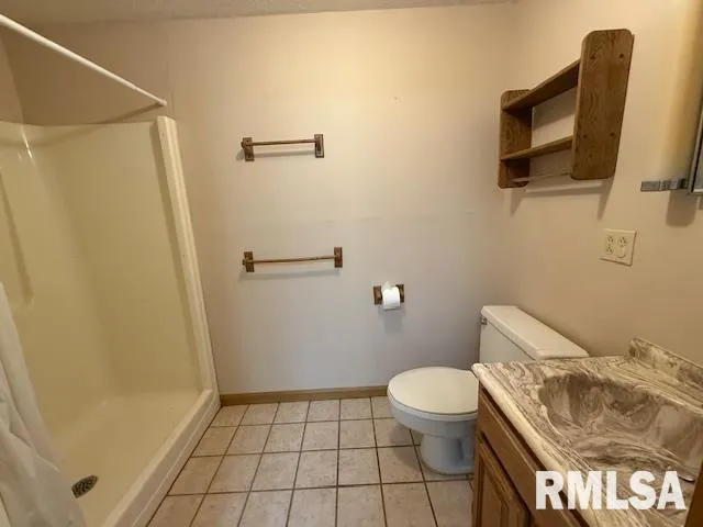 $360,000 | 1 Marty Lane, Macomb, IL 61455