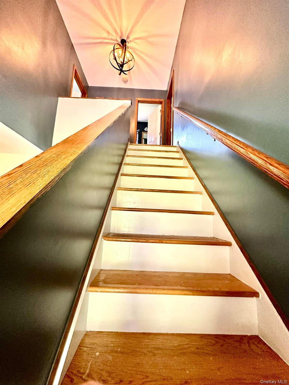 595 Hurd And Parks Road Swan Lake, NY 12783 - Photo 34 of 43 View of stairway