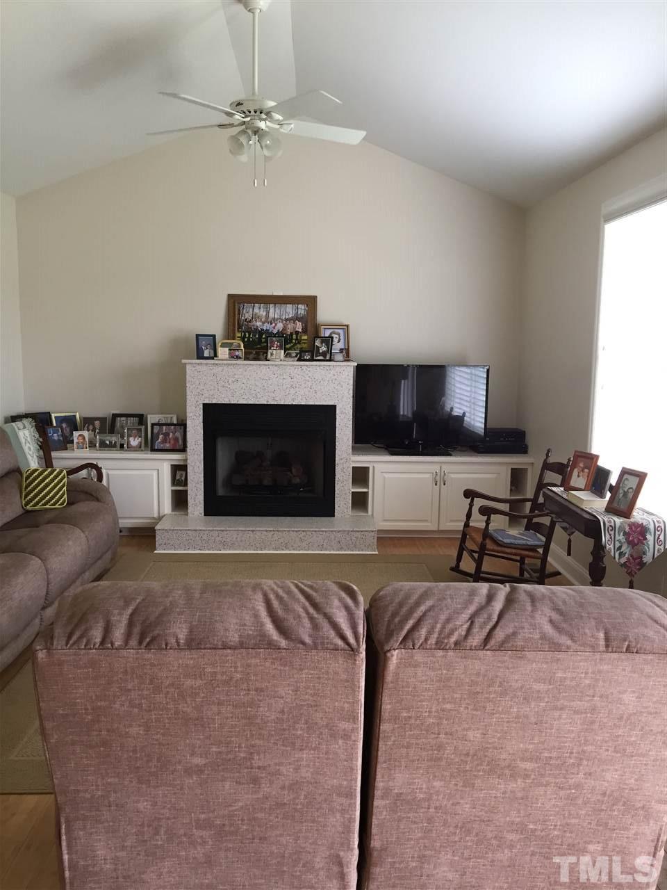 1144 Bluegrass Road Selma, NC 27576 - Photo 5 of 10 Gallery Image 5