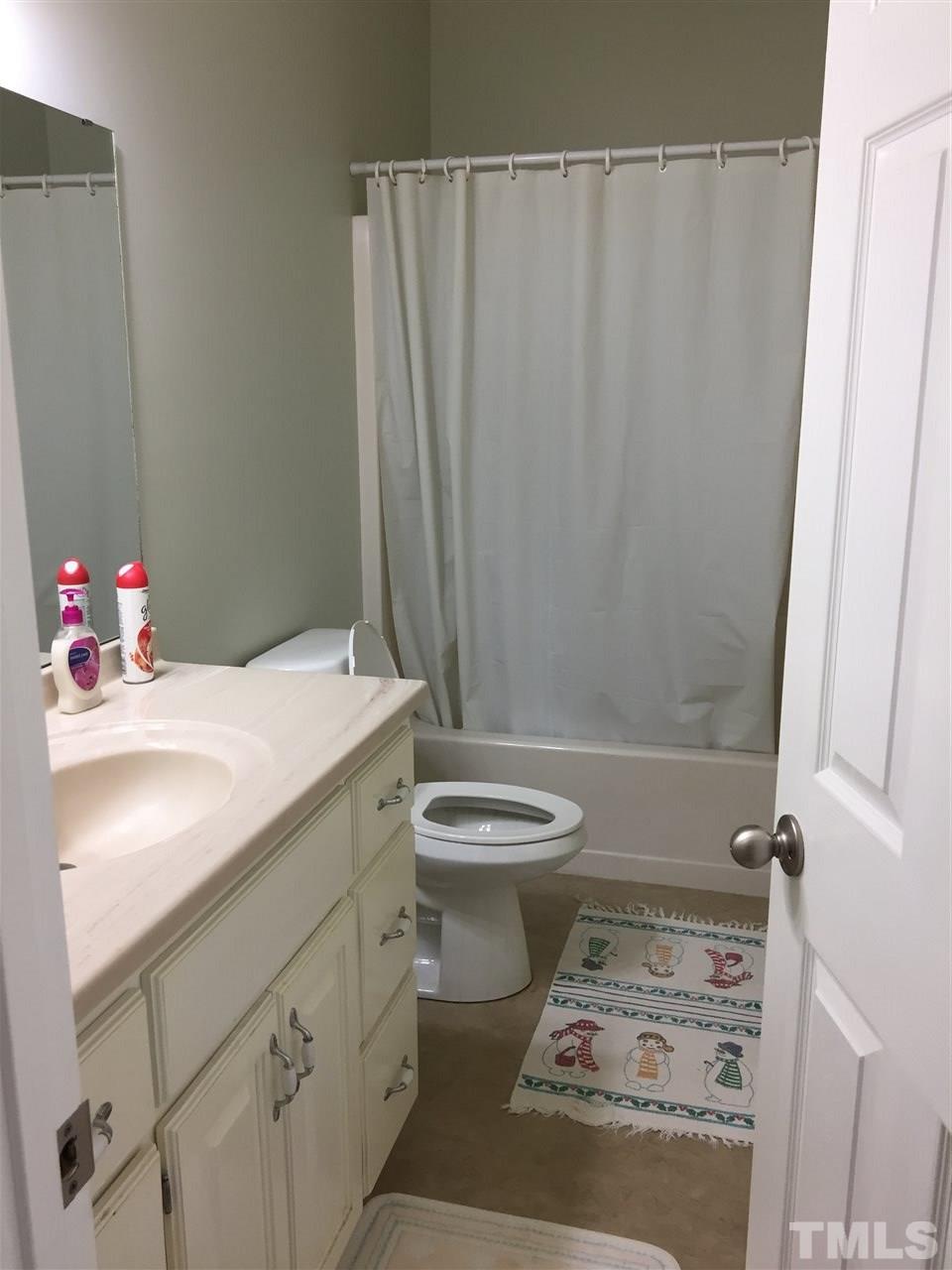 1144 Bluegrass Road Selma, NC 27576 - Photo 8 of 10 Gallery Image 8