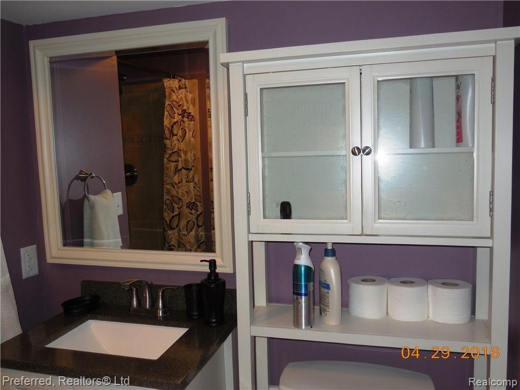 46464 Hanford Road Canton, MI 48187 - Photo 15 of 16