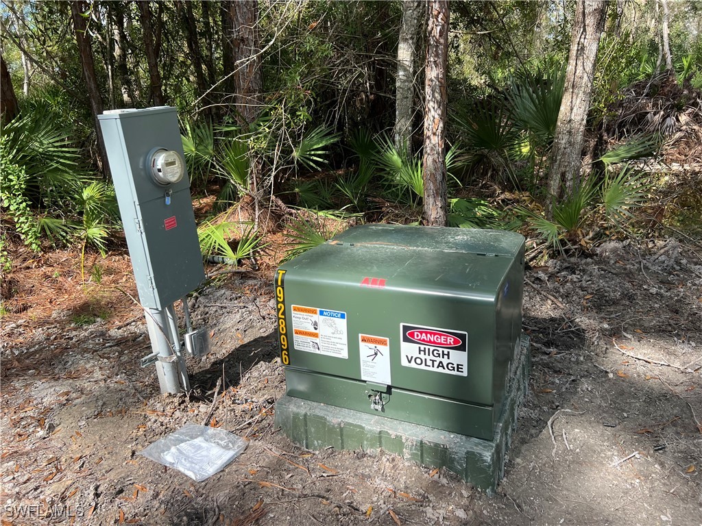 15841 Rasmussen Road Punta Gorda, FL 33982 - Photo 8 of 25 an outdoor space with seating area