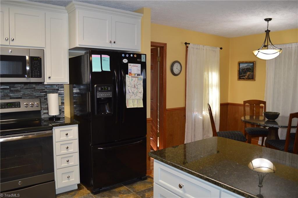 267 Bluemont Road Mount Airy, NC 27030 - Photo 12 of 29 Gallery Image 12