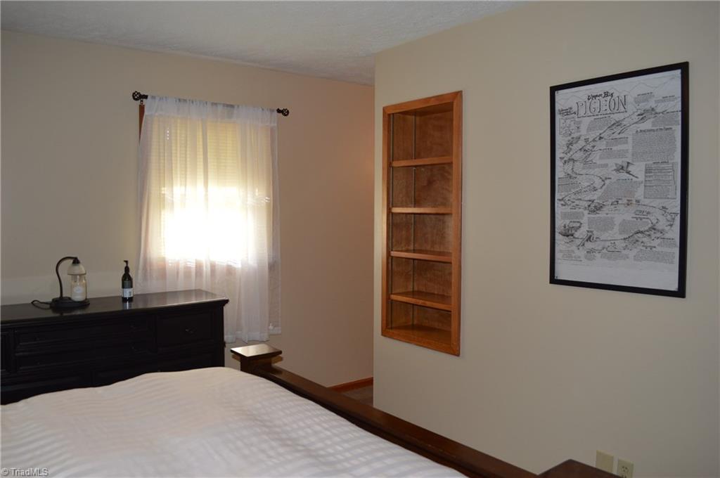 267 Bluemont Road Mount Airy, NC 27030 - Photo 17 of 29 Gallery Image 17