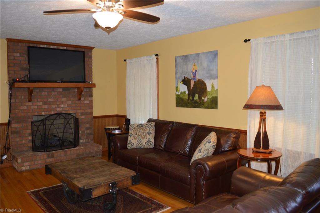 267 Bluemont Road Mount Airy, NC 27030 - Photo 7 of 29 Gallery Image 7
