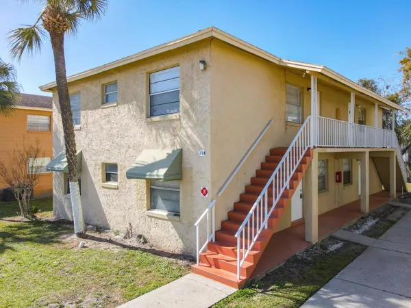 $1,300 | 714 Michigan Court, Unit 1, St. Cloud, FL 34769