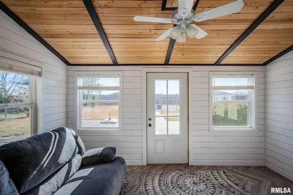 $375,000 | 1707 Quail Run, Marion, IL 62959