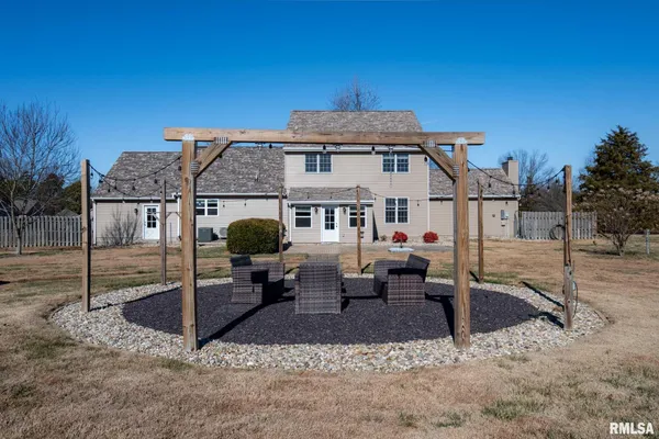 $375,000 | 1707 Quail Run, Marion, IL 62959