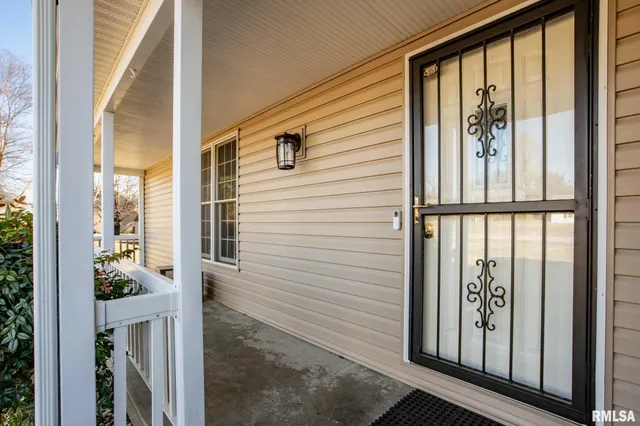 $385,000 | 1707 Quail Run, Marion, IL 62959