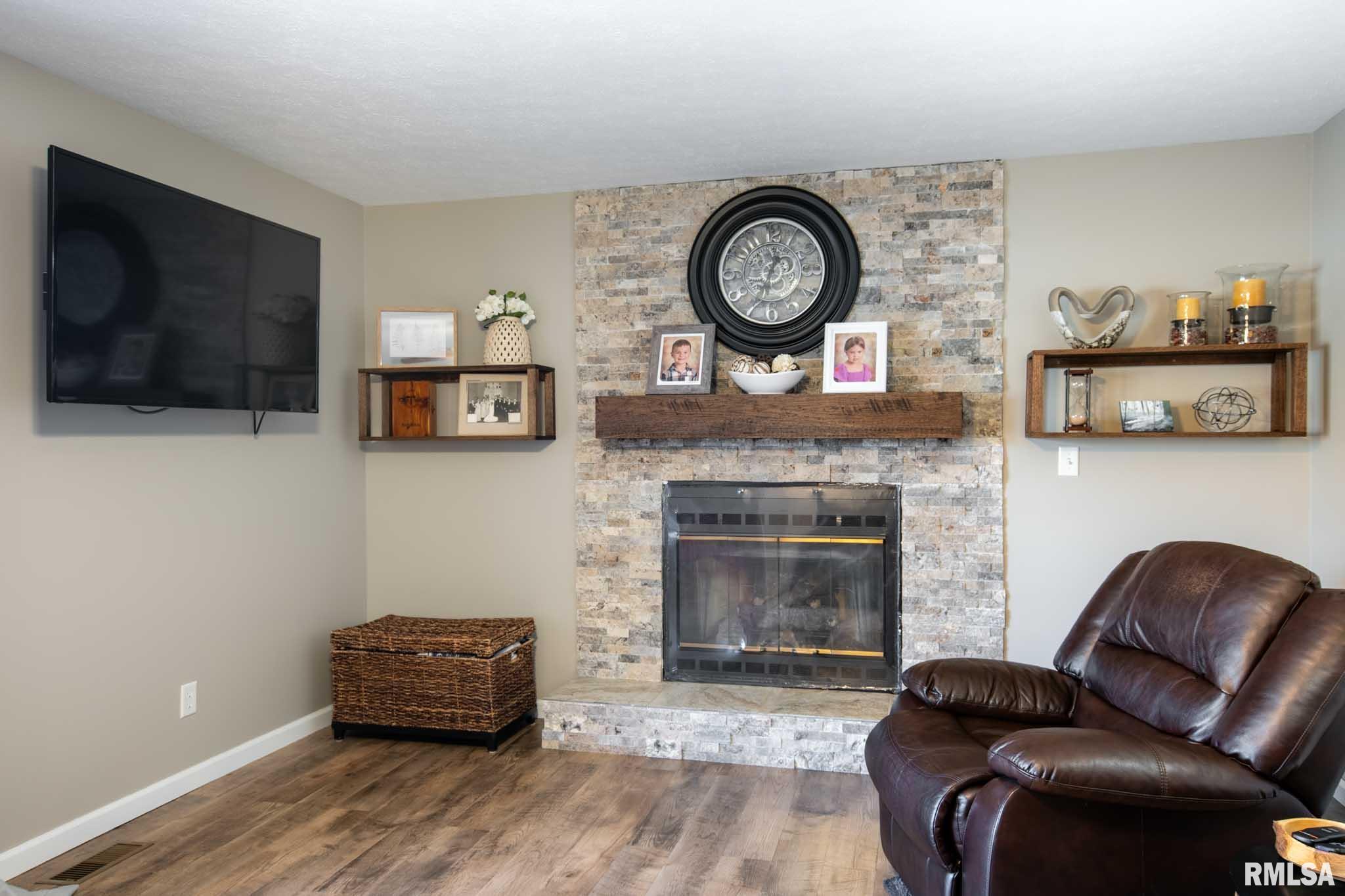 1707 Quail Run Marion, IL 62959 - Photo 5 of 49