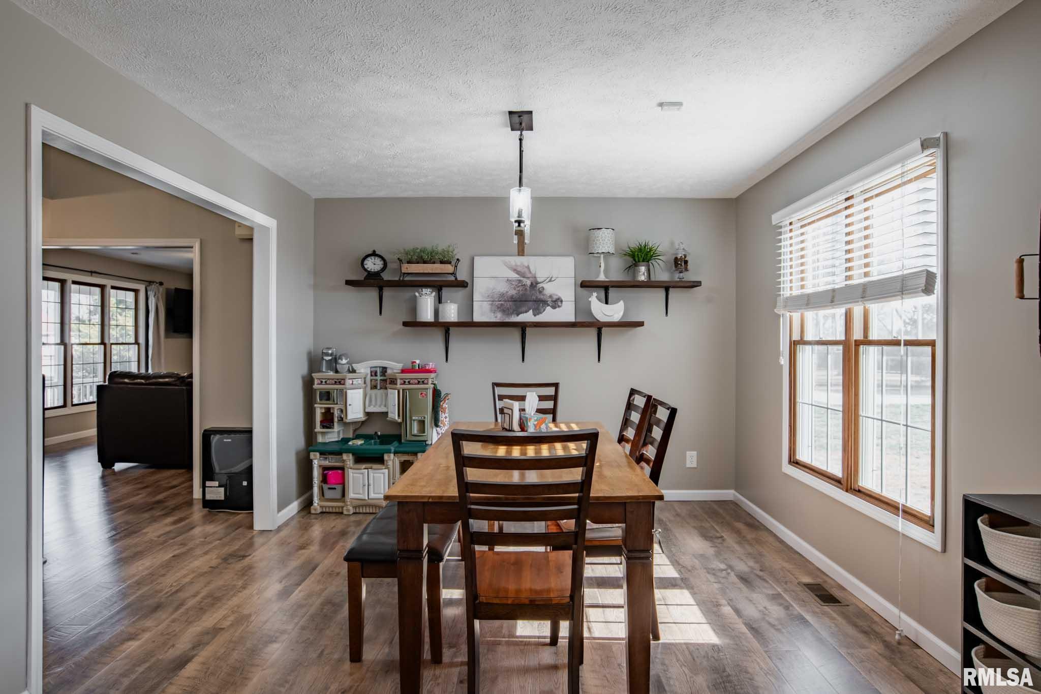 1707 Quail Run Marion, IL 62959 - Photo 7 of 49