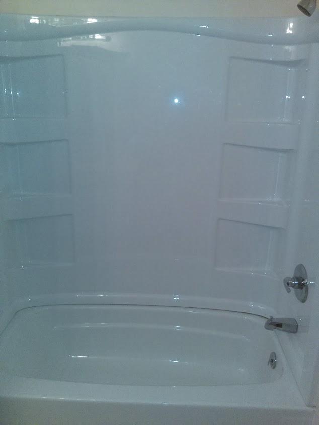 2802 Cove Road Roanoke, VA 24017 - Photo 5 of 12 Bathroom Pic