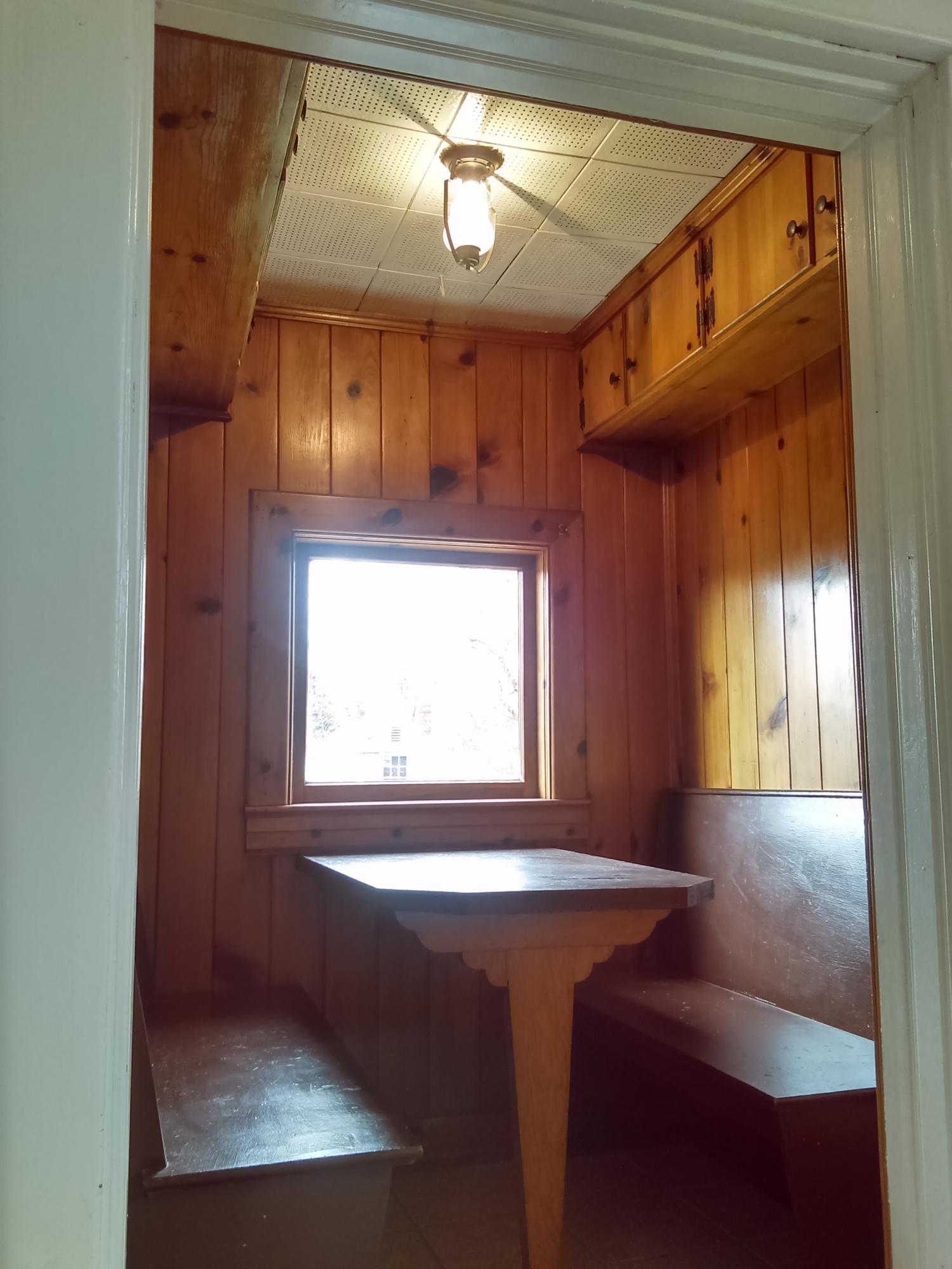 2802 Cove Road Roanoke, VA 24017 - Photo 7 of 12 bfst nook